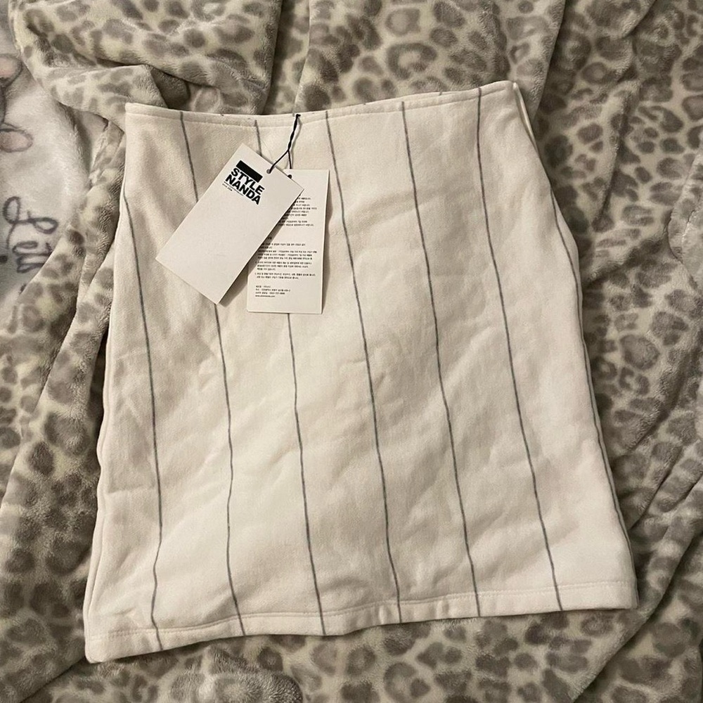 Stylenanda Striped White Mini Skirt